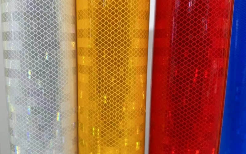 Reflective Sheeting Manufacturer | High-Quality Reflective Vehicle Decals and Traffic Signage Solutions | Comprehensive Technical Support