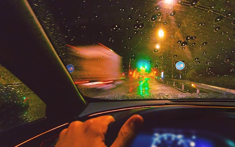 How to Identify and Use Class II Super Engineering Grade Reflective Sheeting?