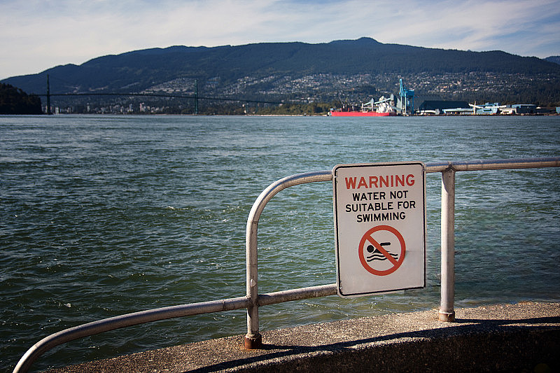 How Reflective Sheeting Enhances Safety in Inland Waterway Transportation?