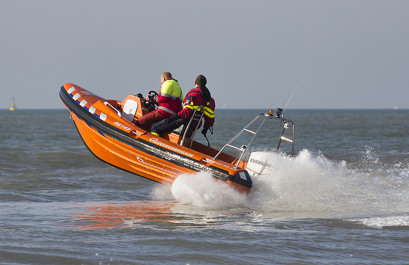 How Reflective Sheeting Enhances Safety in Inland Waterway Transportation?